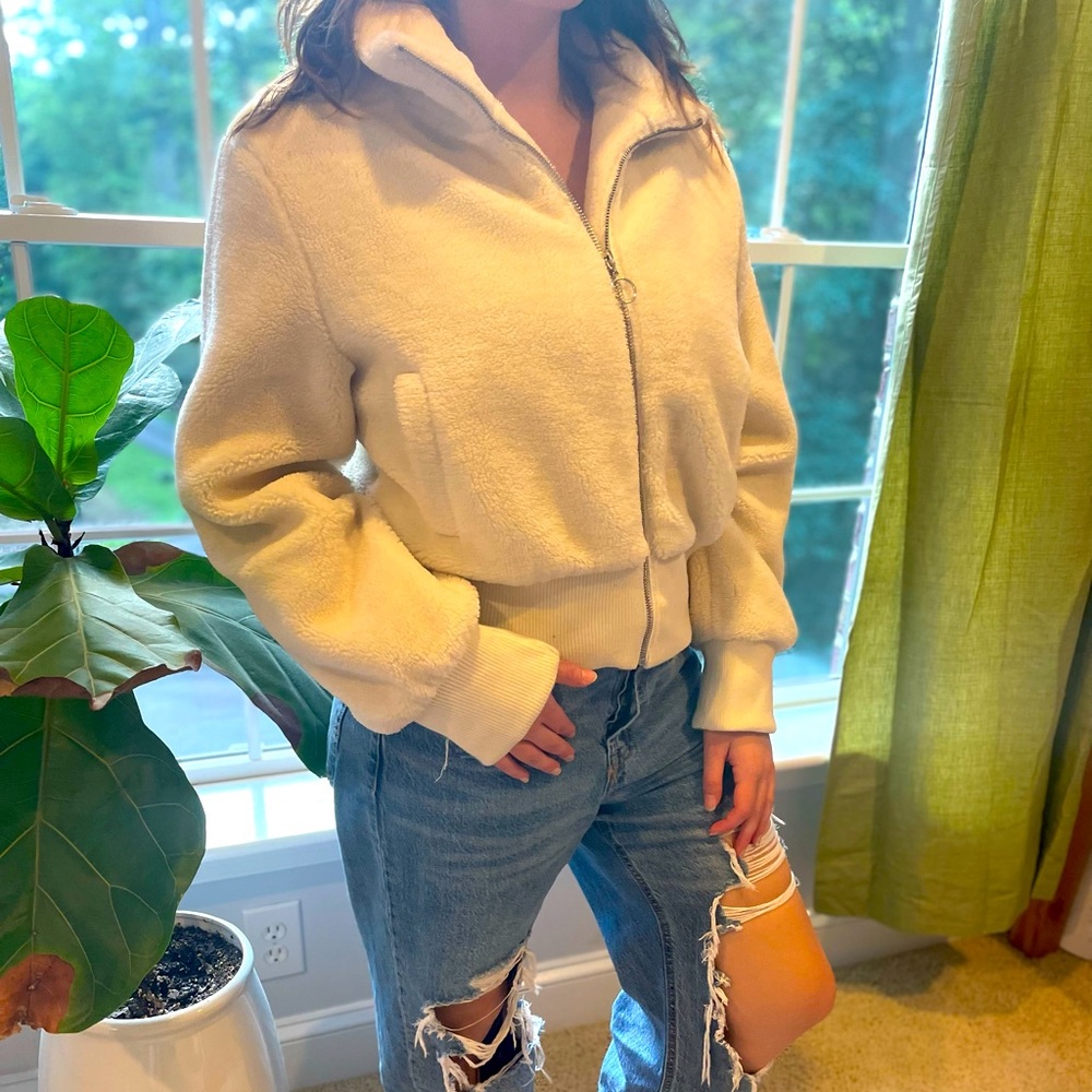 White Medium Ambiance Outerwear Faux Fur